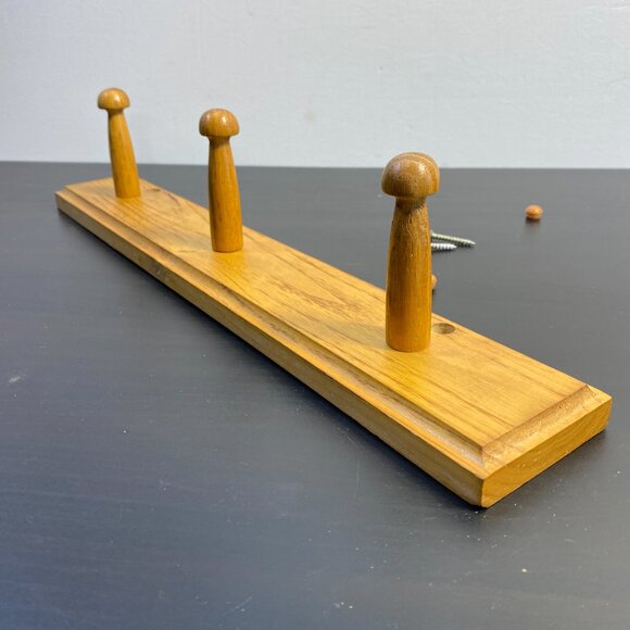 Vintage Wooden Peg Rack, Three Hooks, Wall Hanging Bathroom Hangers, 1960s Home - Picture 5 of 10